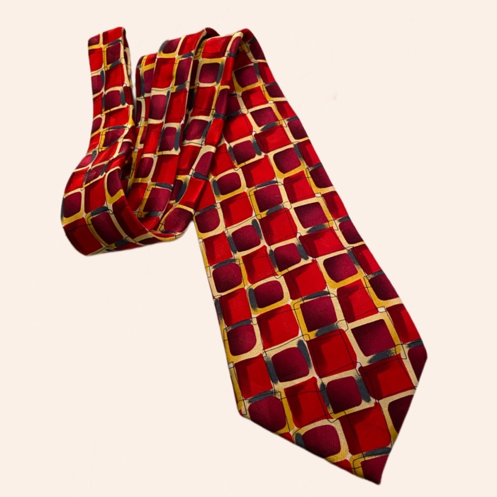 Garcia 100% Silk Tie New York at Night Collection Red Purple